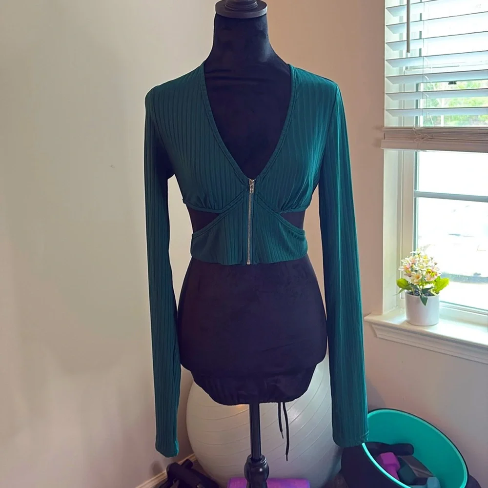 SHEIN Sexy Top - Picture 1 of 4